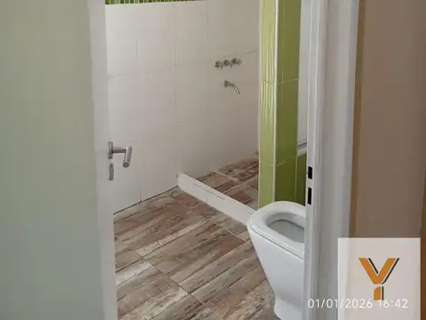 Casa en Venta con 4 cocheras