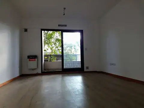 Departamento en Venta en Pompeya, USD 83.500