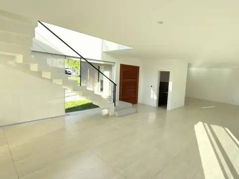 CASA EN ALQUILER EN AYRES PLAZA - PILAR
