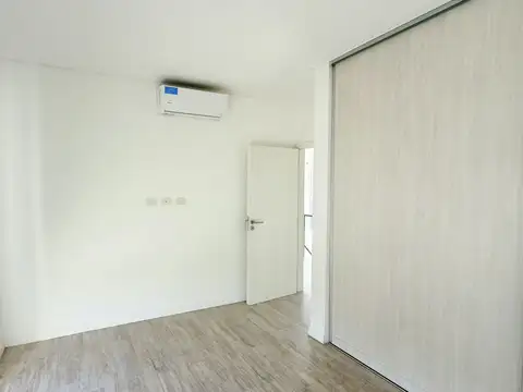 Casa 4 ambientes con 4 baños