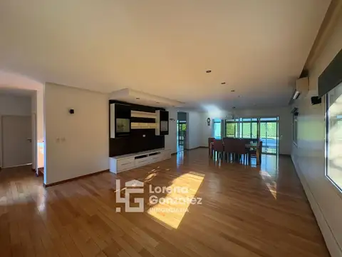 Casa en Alquiler en Haras Santa María, USD 1.800