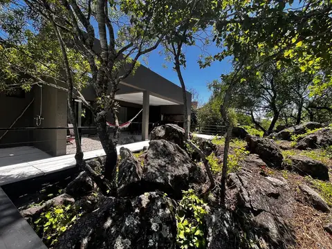 Venta Casa 3 Dormitorios en La Paisanita. Punta Serrana. Con bajada al Rio