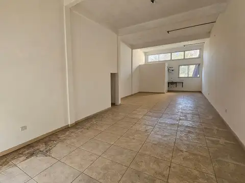 Avenida Hipolito Yrigoyen 1200