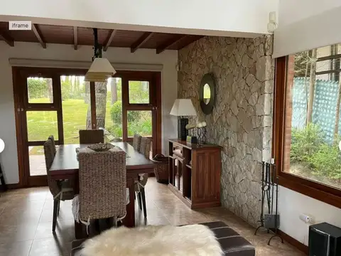 VENTA DE CASA EN MAR DE LAS PAMPAS