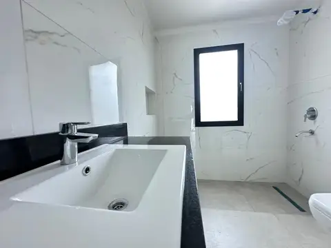 Casa en Venta en Pilar Del Este - Santa Elisa, USD 235.000