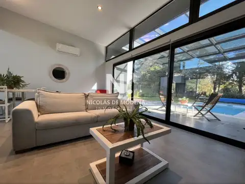 Vende casa en espectacular estado, Punta del Este
