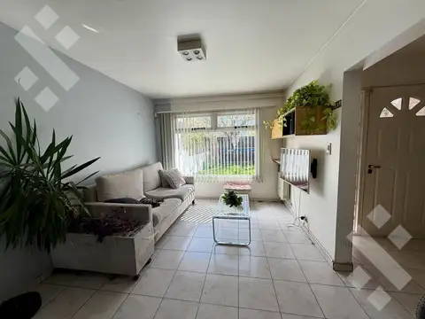 Depto Tipo Casa en Venta de 2 dormitorios