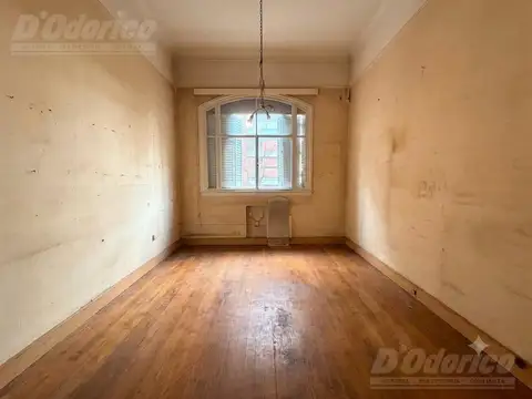 Departamento 3 ambientes en  venta en Caballito. Edificio Femenil