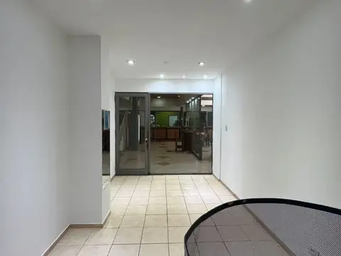 Venta Local comercial con deposito Mitre 960 Galeria Rosario