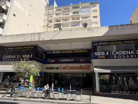 Venta Local comercial con deposito Mitre 960 Galeria Rosario