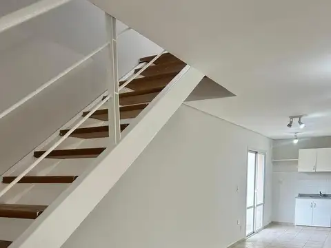 Depto Tipo Casa en Alquiler 8 años