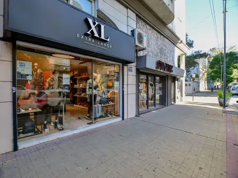 Calle 9 entre 48 y 49 800