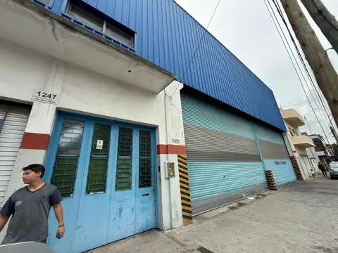 Av. Diaz Velez 1200