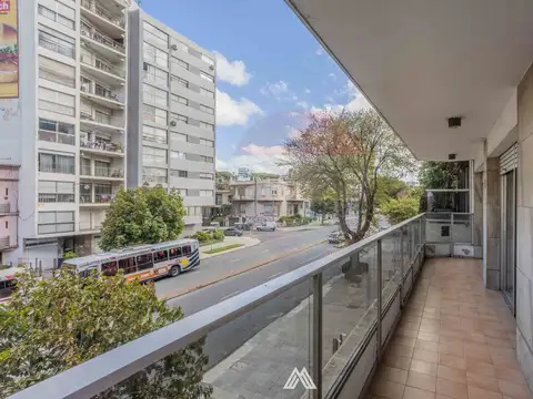 Departamento en Venta de 6 ambientes