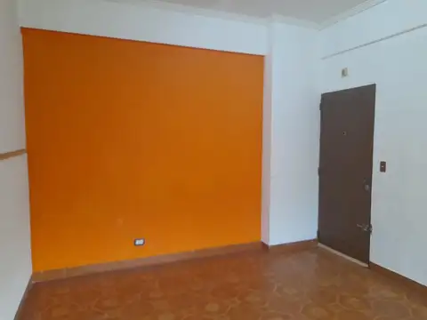 Departamento en Alquiler en Lanús, $ 490.000