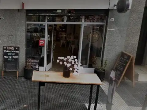 Local en venta - 2 baños - Balvanera