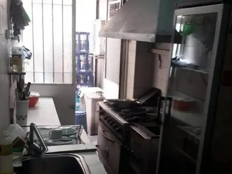 Pasteur e/ Viamonte y Tucumán