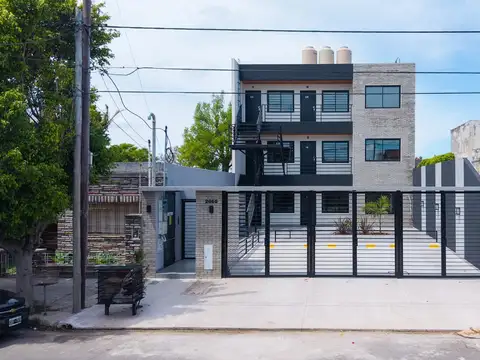 Departamento en  Venta en Villa Luzuriaga (1° A)