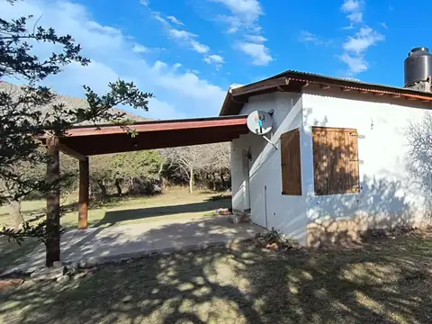 Casa 3 ambientes con 1 baño