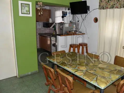Depto Tipo Casa en Alquiler de 3 ambientes