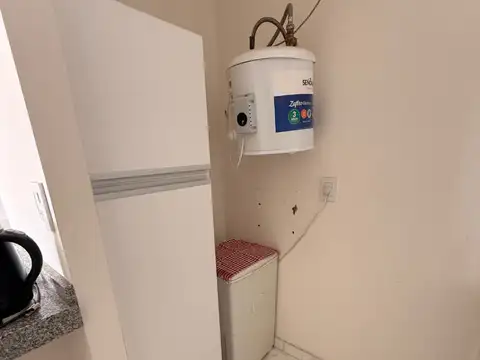 Monoambiente amueblado. Torre Paris. 51.