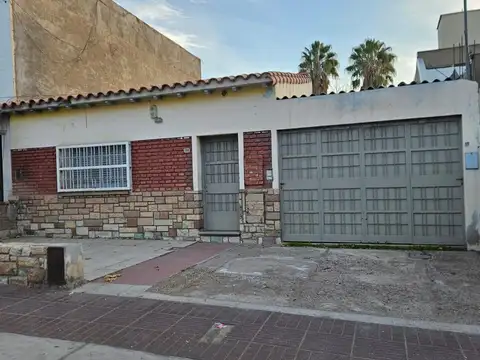 Casa en Venta en Godoy Cruz, USD 100.000
