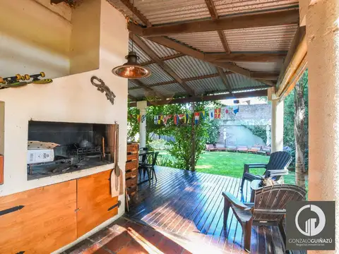 Casa 6 ambientes con 3 baños