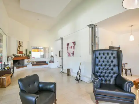 Casa en Venta con 1 cochera