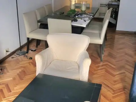 Avenida Maipú 700, Piso 1