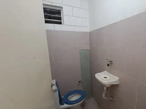 Galpon en Venta 40  mts Fondo