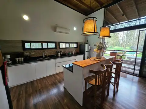 Casa en Venta en Oliveros, USD 350.000