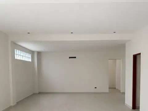 Local en Alquiler en Joaquín Gorina, $ 1.900.000