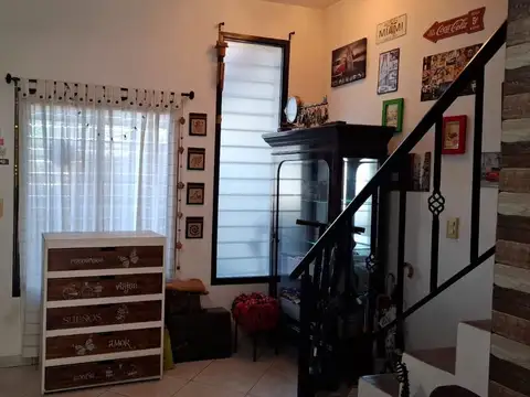 Depto Tipo Casa 3 ambientes con 1 baño