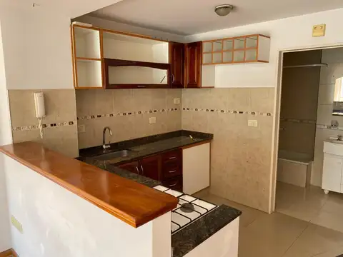 Departamento en Venta en Flores, USD 68.000