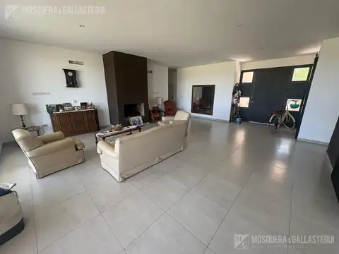 Casa en Alquiler de 3 dormitorios