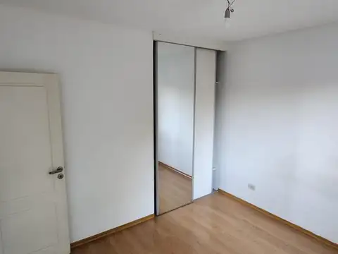 Departamento en Alquiler en Villa Luzuriaga, $ 490.000