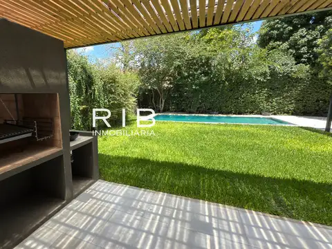 Casa en Alquiler de 4 dormitorios