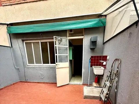 Departamento 1 amb con patio