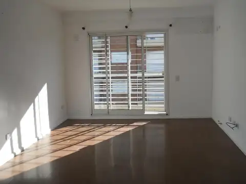 Departamento 2 dormitorios balcon  - Abasto