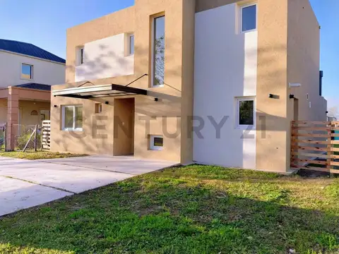 Casa en venta Barrio San Pablo, Pilar. 5 ambientes con pileta. Acepta financiaci