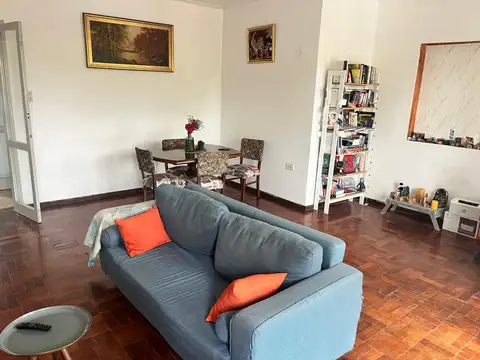Depto Tipo Casa en Venta de 5 ambientes