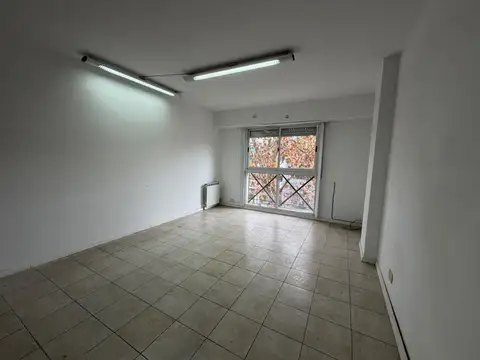 Oficina - Alquiler - Argentina, San Miguel - Paunero 1293