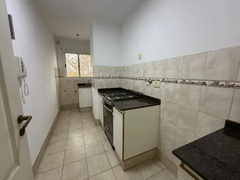 Oficina 2 ambientes con 1 baño