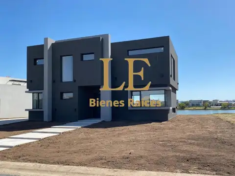Venta casa a Laguna en San Sebastian Area 8, Pilar