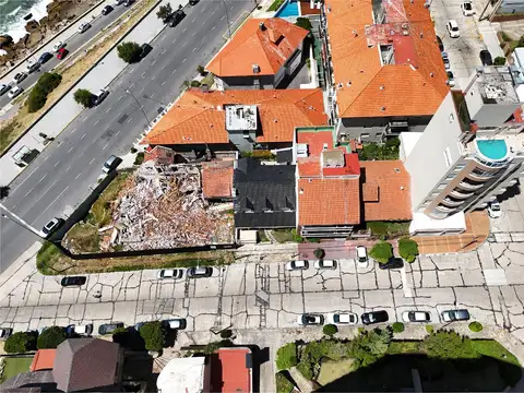 Terreno en Venta 17  mts Fondo