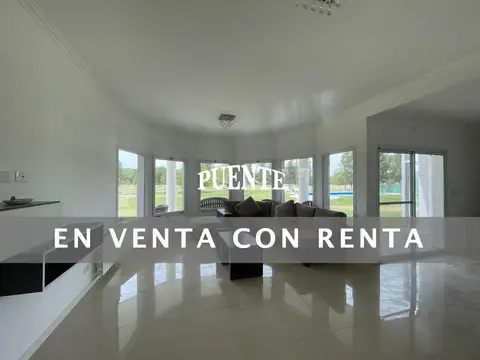 Casa en Venta con 2 cocheras