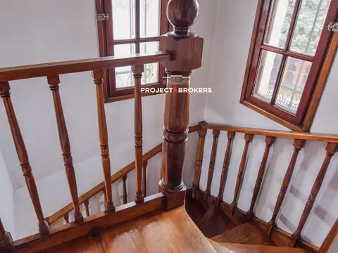Casa 5 ambientes con 3 baños