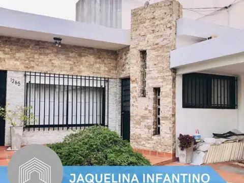 VENTA CASA RAMOS MEJÍA 4 AMBIENTES. 550 mtrs