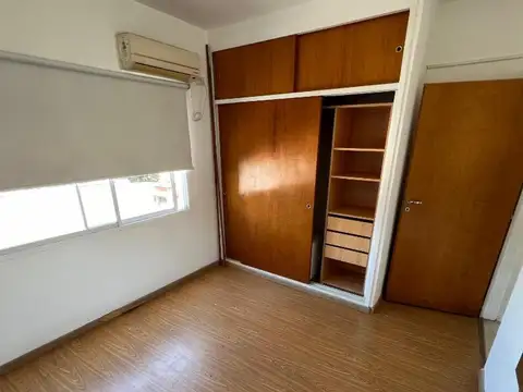 Departamento en Alquiler en Ramos Mejía, $ 490.000