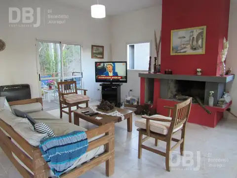 VENTA DE CASA 5 AMBIENTES EN COSTA ESMERALDA